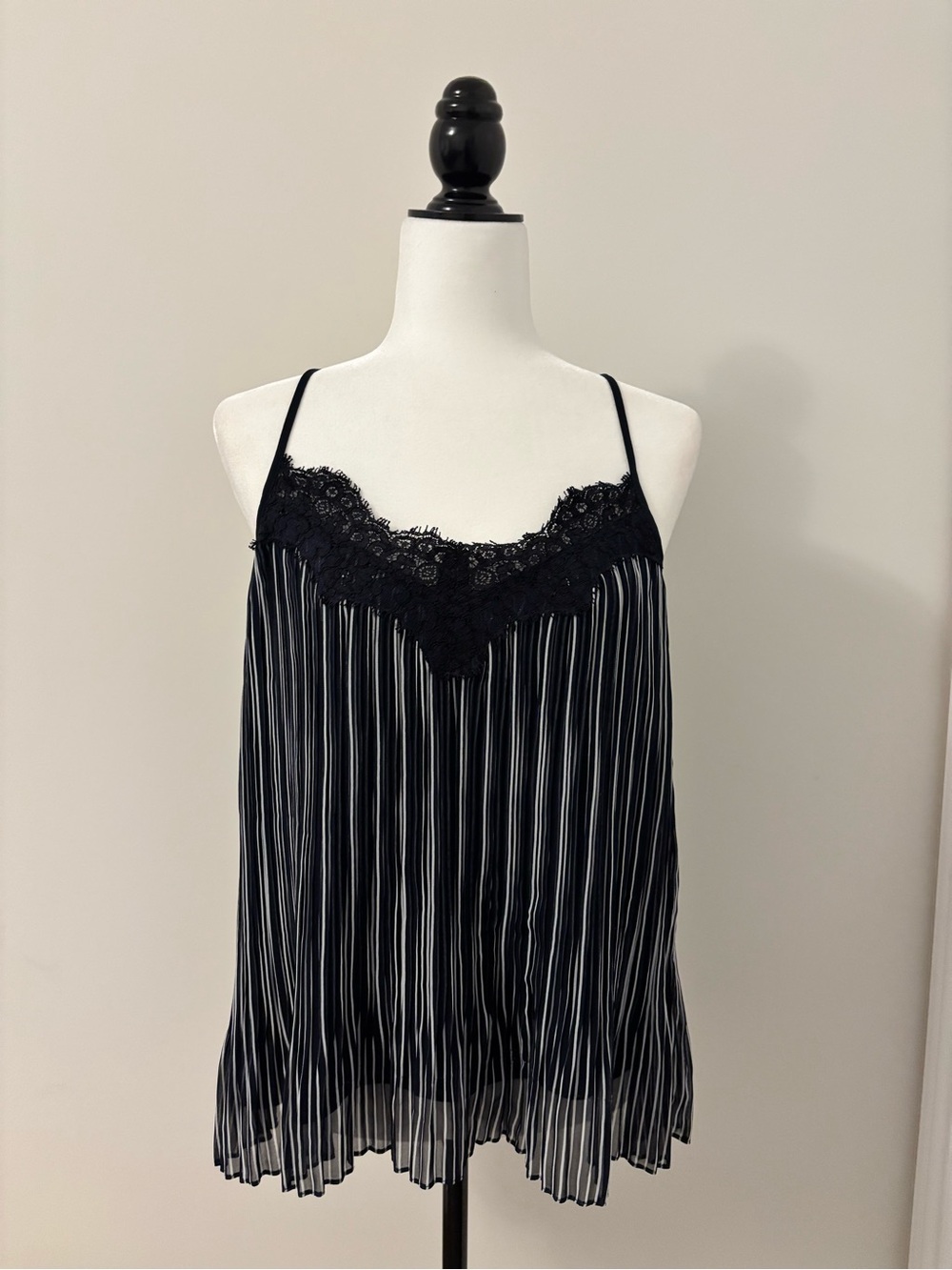 RW&CO. Navy Lace-Trim Pleated Striped Camisole